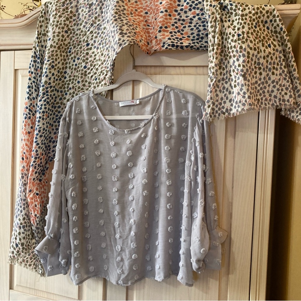 Umgee Light Gray Textured Blouse